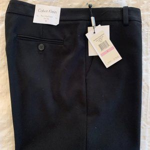 Calvin Klein women's straight/slim pants, black, size 6